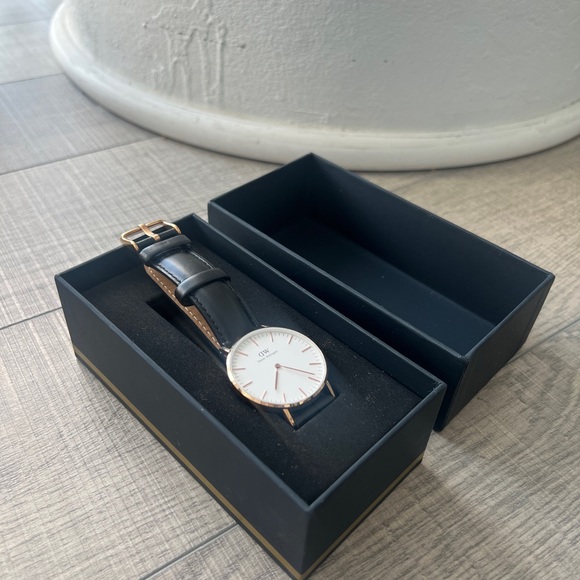 NW Daniel Wellington Classic Sheffield Rose Gold watch (unisex) - Picture 5 of 9